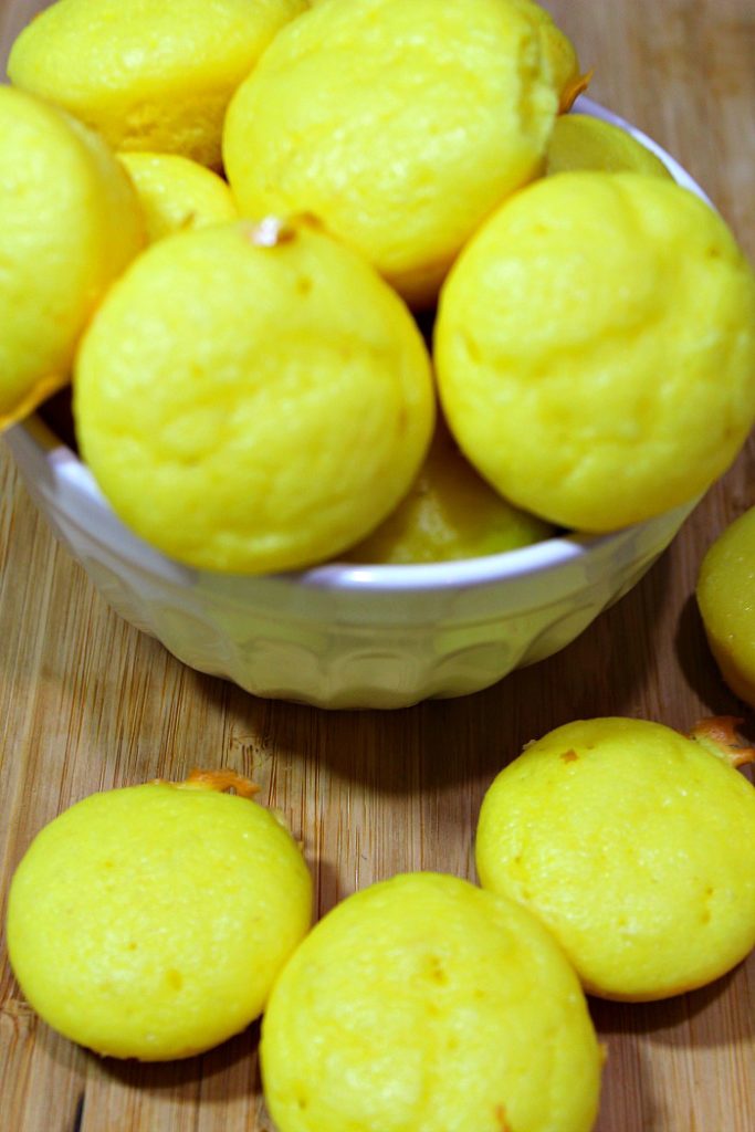 Lemon Weight Watchers Muffins in a white bowl