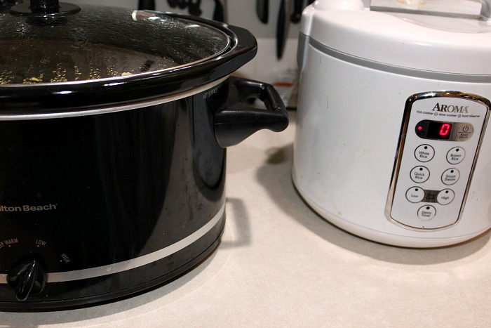 8 quart crockpot by rice cooker on counter