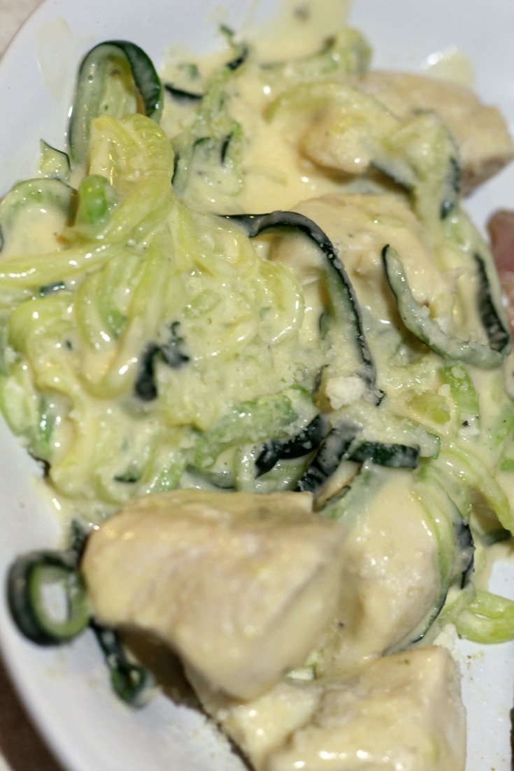 Chicken Alfredo Zoodles served on a white plate