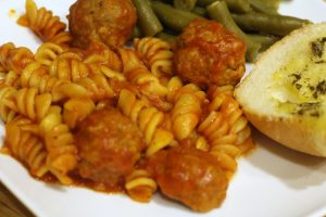 This Easy Instant Pot Pasta and Meatballs is perfect for weeknight dinners with busy schedules plus its a frugal dinner. Just dump in all the ingredients and let it cook for a perfect weeknight dinner that requires no effort at all.