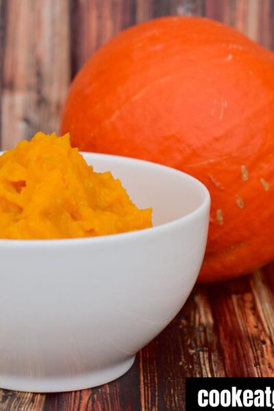 Pumpkin puree next to a pumpkin for weight watchers pumpkin recipes