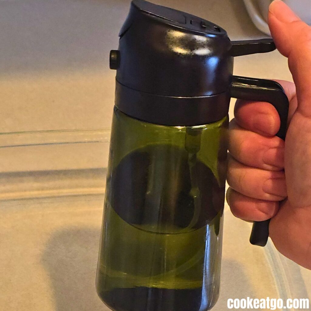 Oil spray and pour bottle over a pyrex casserole pan